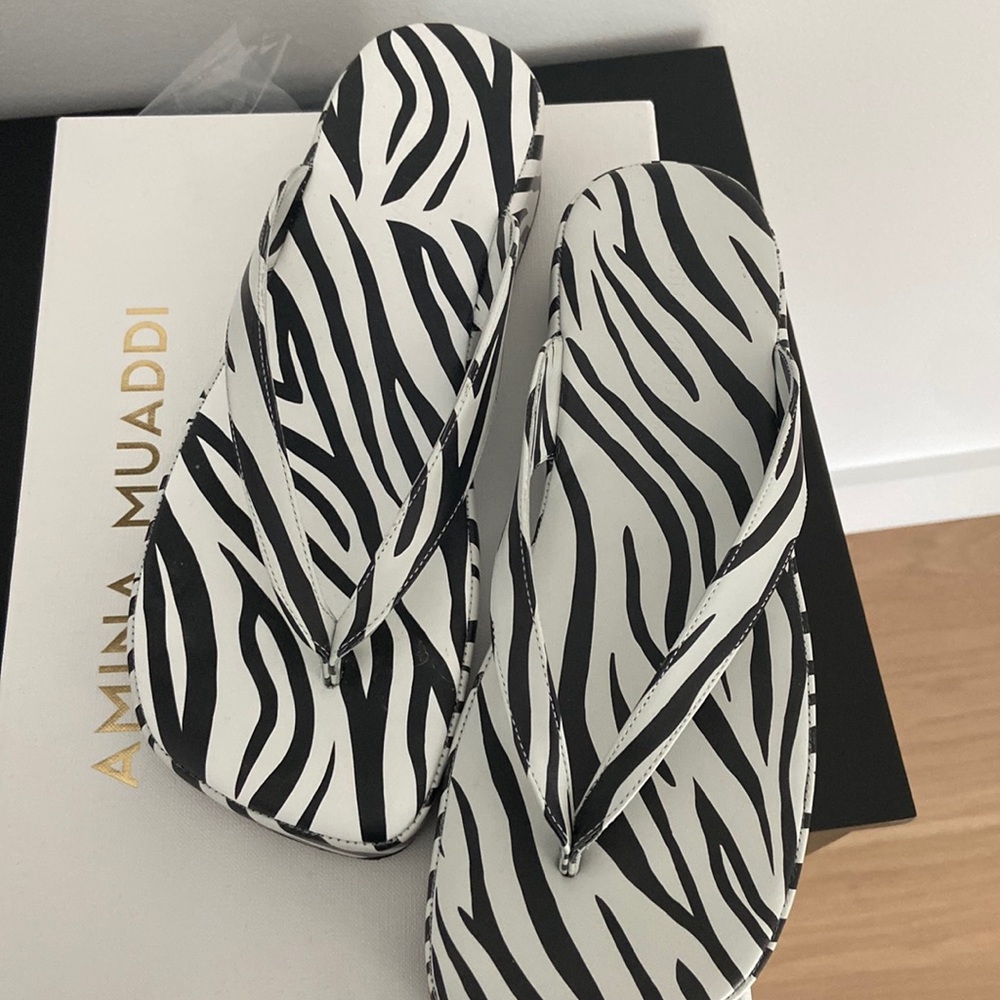 Amina muaddi Johana flatform